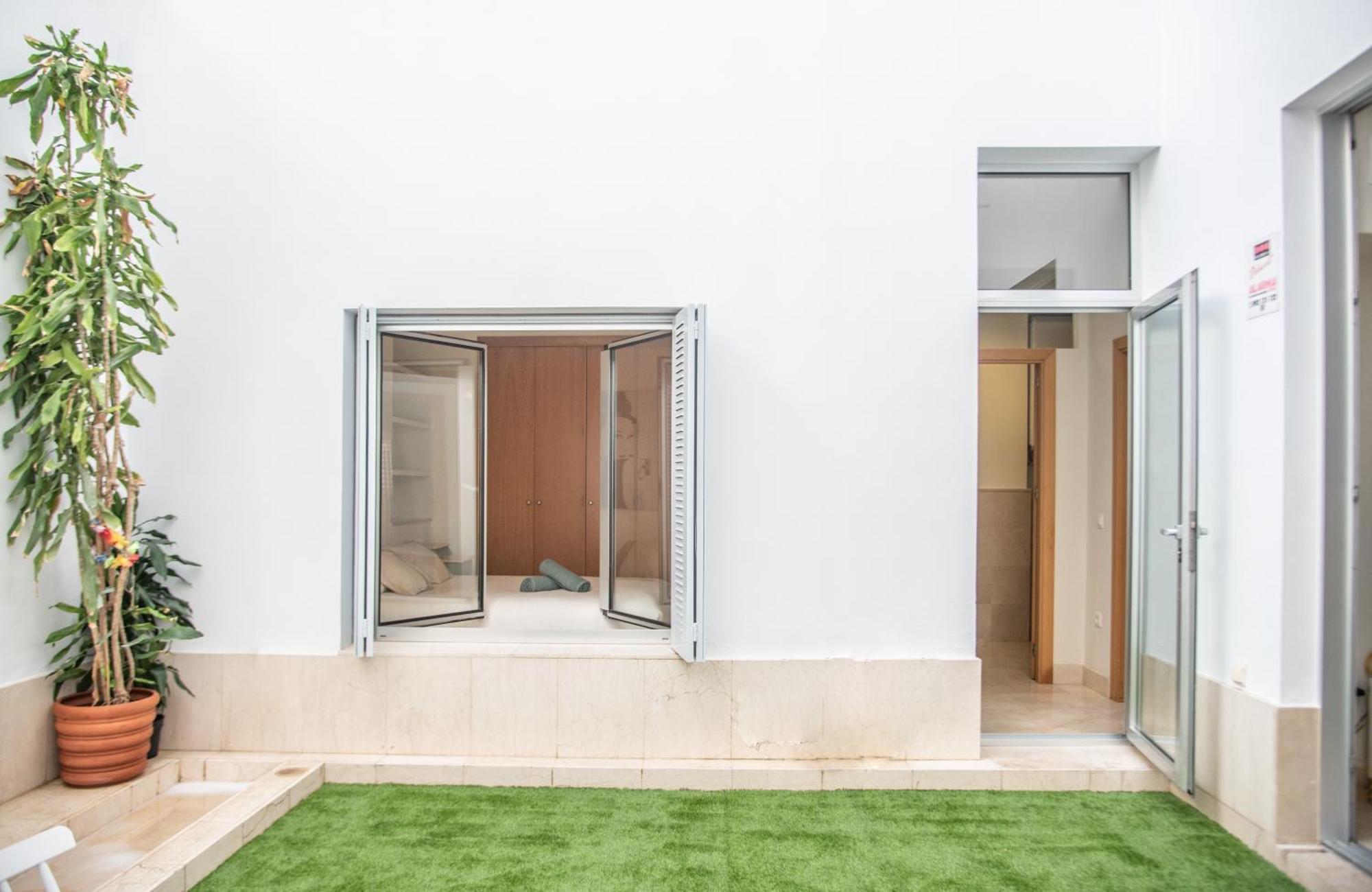 Tentudia Charming Apartments With Private Roof-Top Or Patio In San Bernardo By Ocityzen